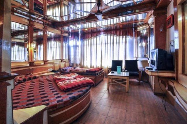 Hotel Gulmarg Regency Shimla Exteriör bild