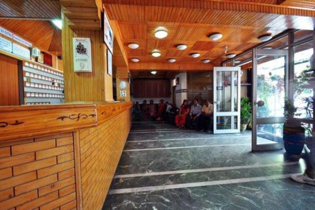 Hotel Gulmarg Regency Shimla Exteriör bild